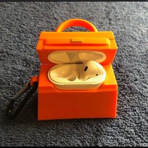 AirPod cases “mini Birkin”